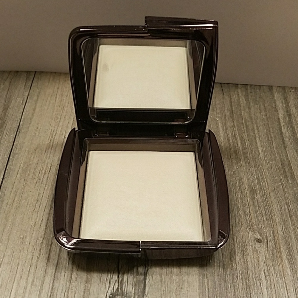 Hourglass Ambient Lighting Powder
