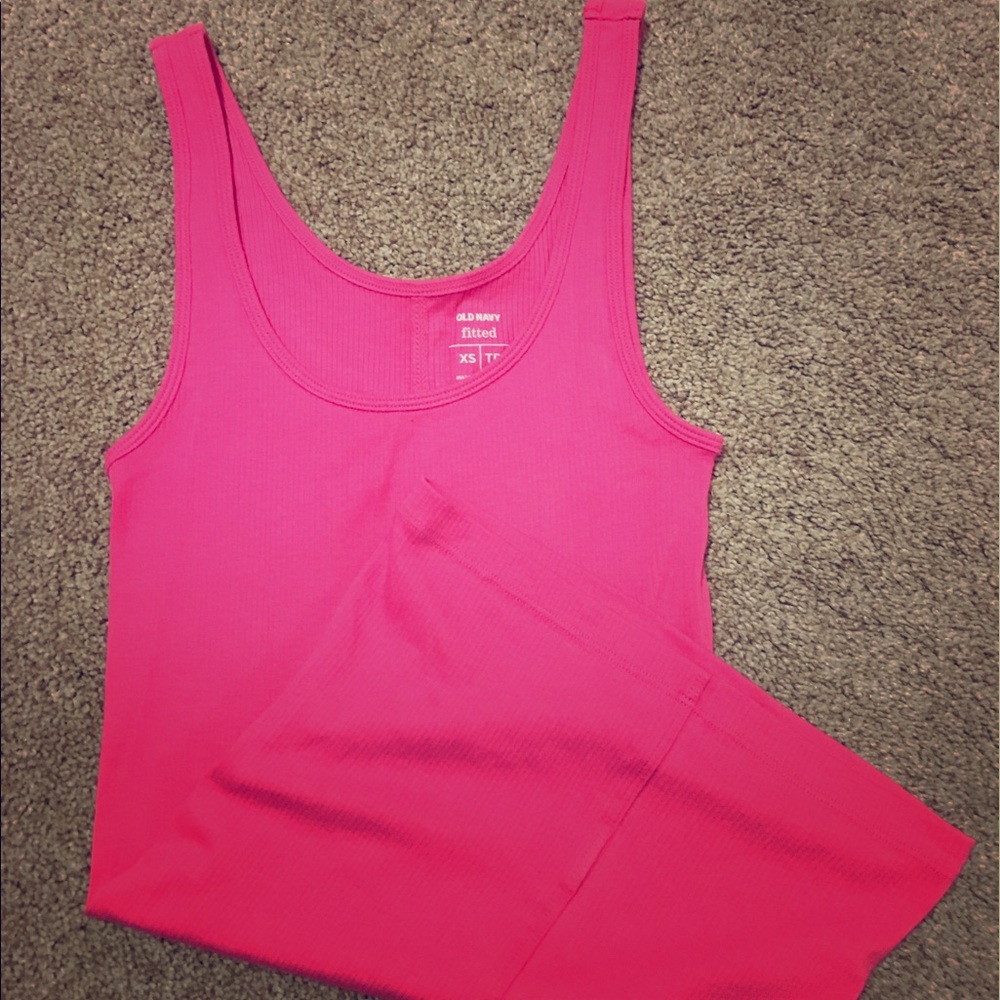 Old navy Fitted tank top