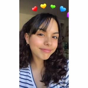 Meet your Posher, Chloe