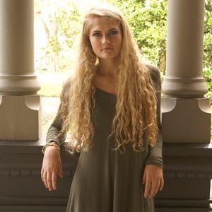 Meet your Posher, Brooke