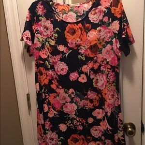 Size large floral dress.