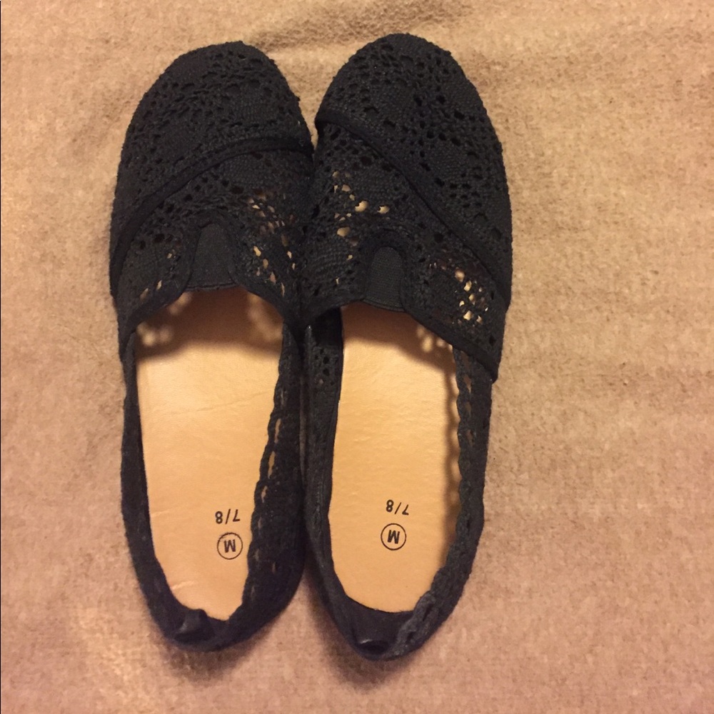 Black canvas shoes