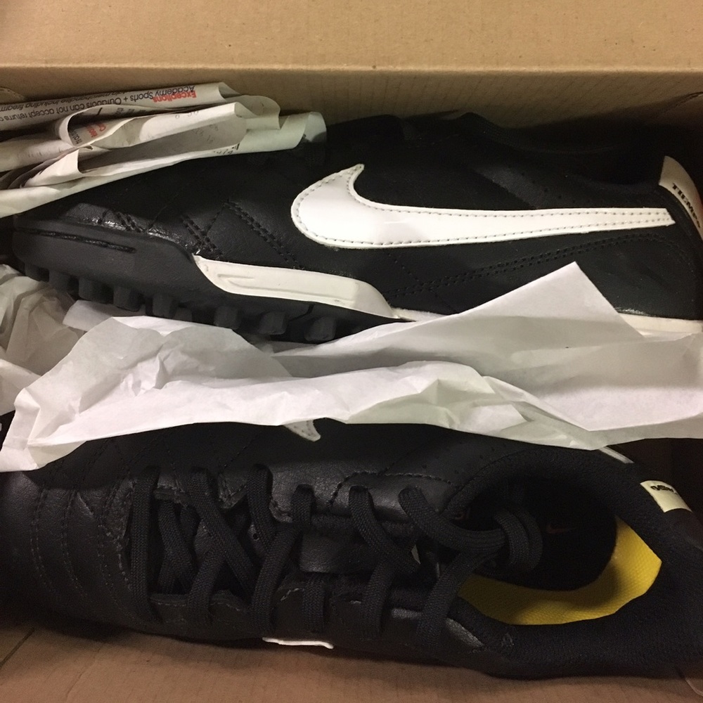 Black Nike Cleats-BRAND NEW!