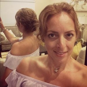 Meet your Posher, Yolanda