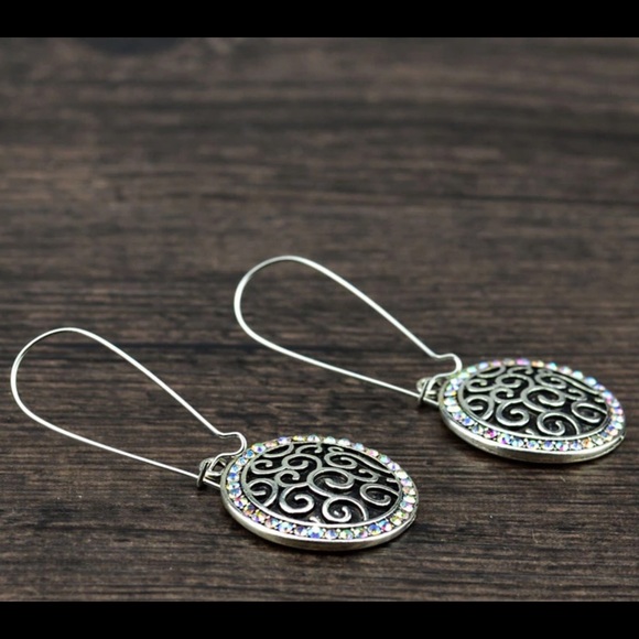 Antique Silver Carved Crystal Vintage Drops - Picture 2 of 4