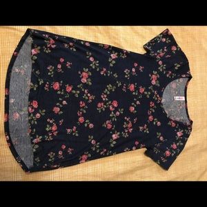 SOLD--XXS Lularoe Classic Tee