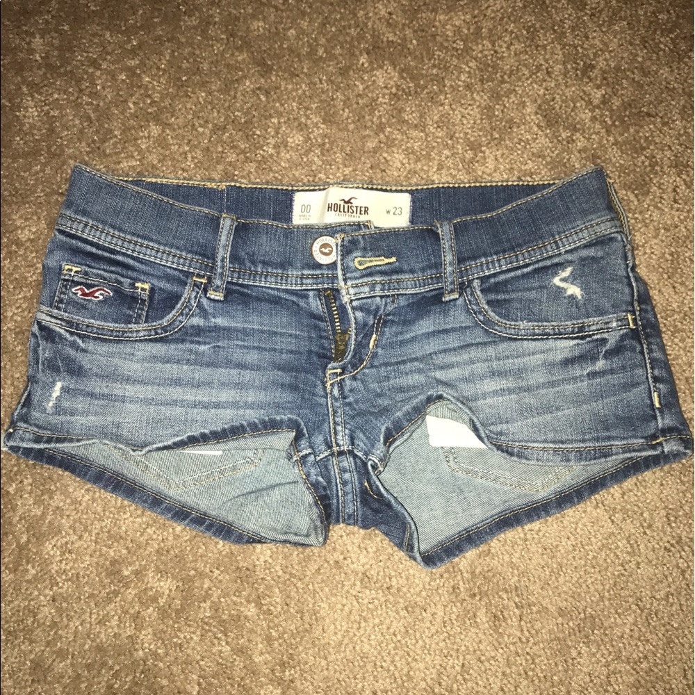 00 Hollister Jean Shorts