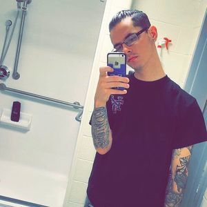 Meet your Posher, Stefan