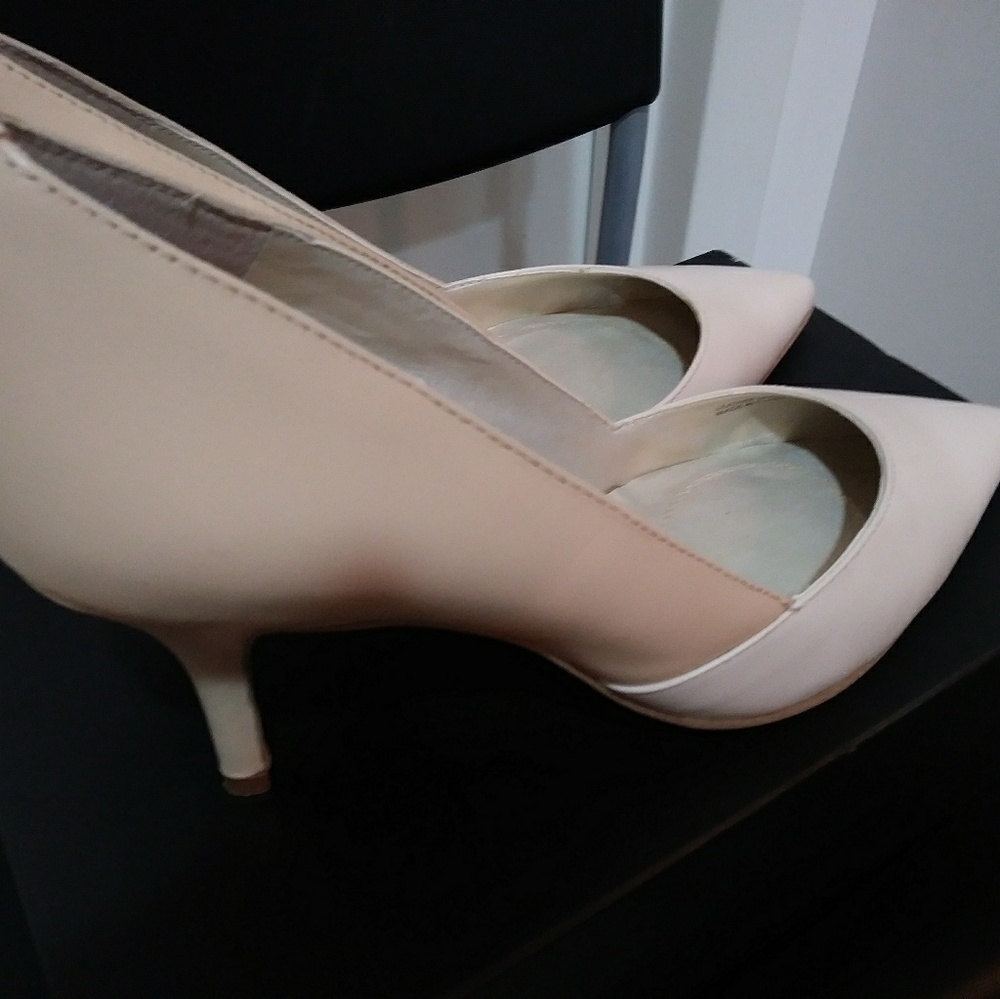 Tahari White Heels