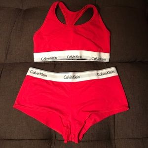 Bralette & Boyshort set CK