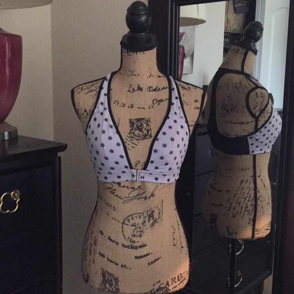 Lululemon💜🦄🖤 Lavender and Black Mesh Sports Bra