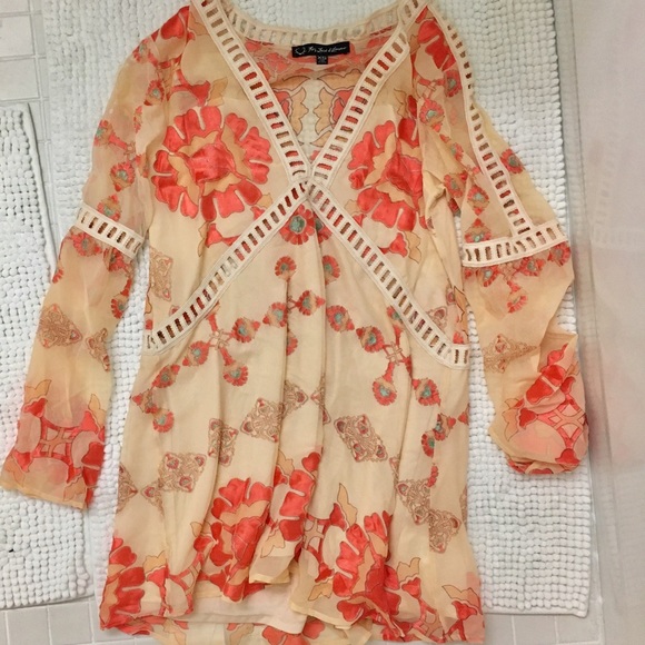 For love and lemons Barcelona dress in cream - Picture 4 of 6