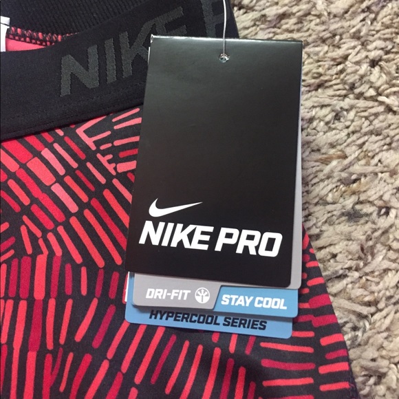 💥GONE TODAY💥Nike Pro Crops - Picture 4 of 6