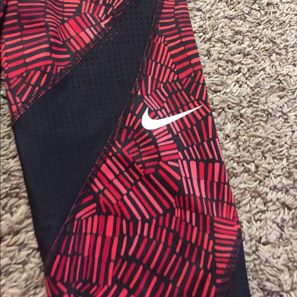 💥GONE TODAY💥Nike Pro Crops - Picture 6 of 6