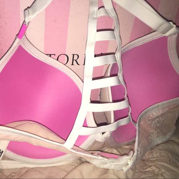 Victoria secret pink bra - Picture 2 of 3
