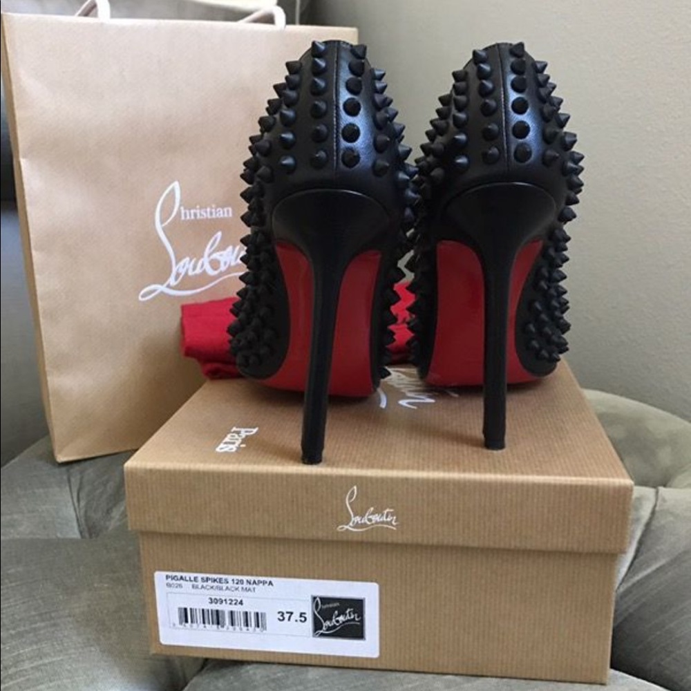 Christian Louboutin Pigalle spikes - Picture 2 of 4