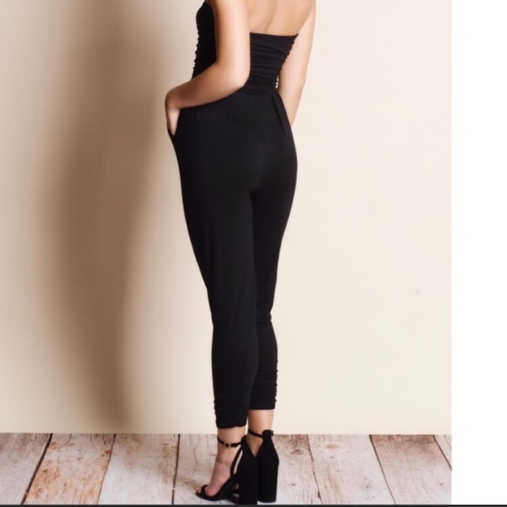 🌼NWT Jumpsuit - Black Off Shoulder Backless - Picture 2 of 5