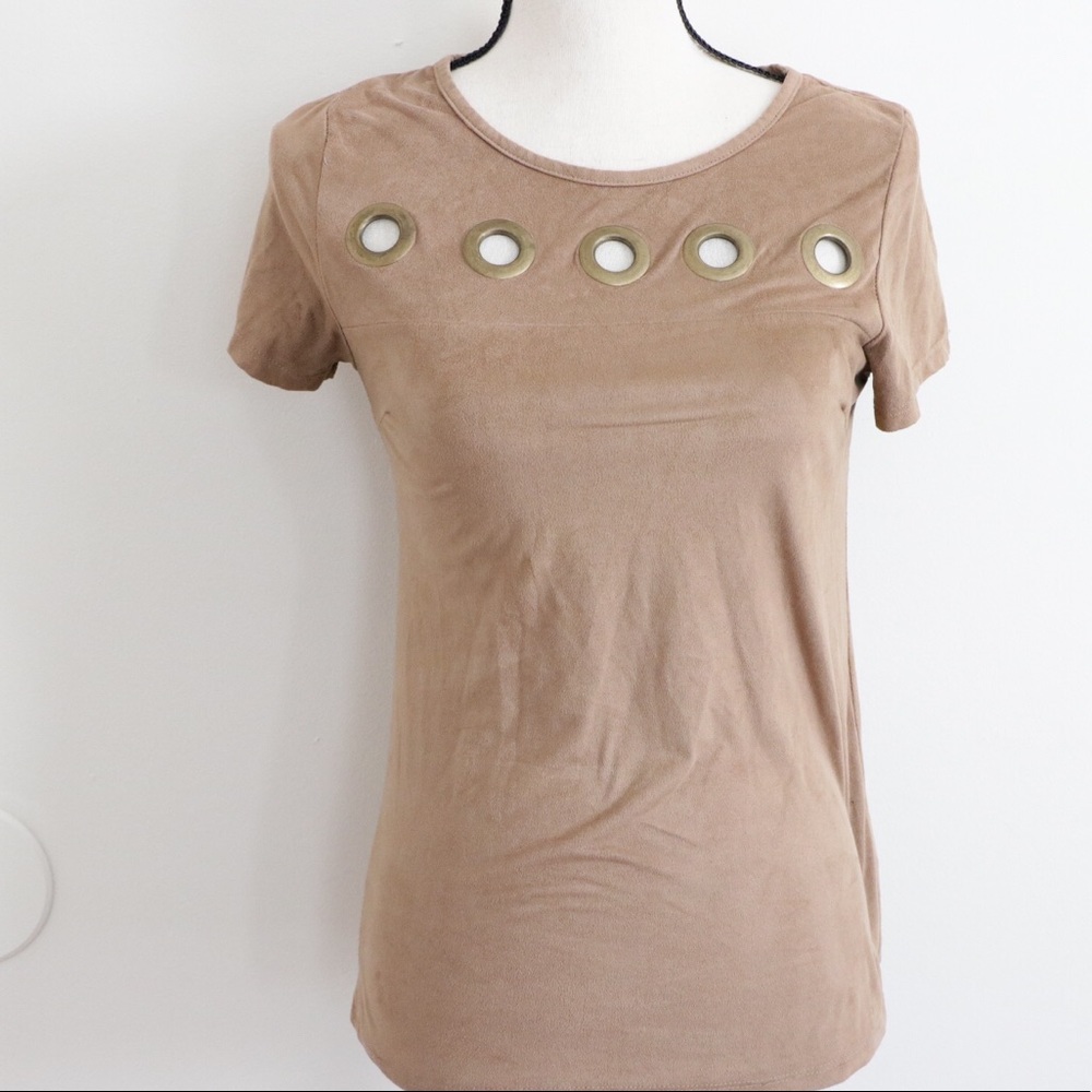 Unique Brown shirt! 👚