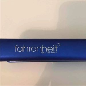 Fahrenheit hair straightener