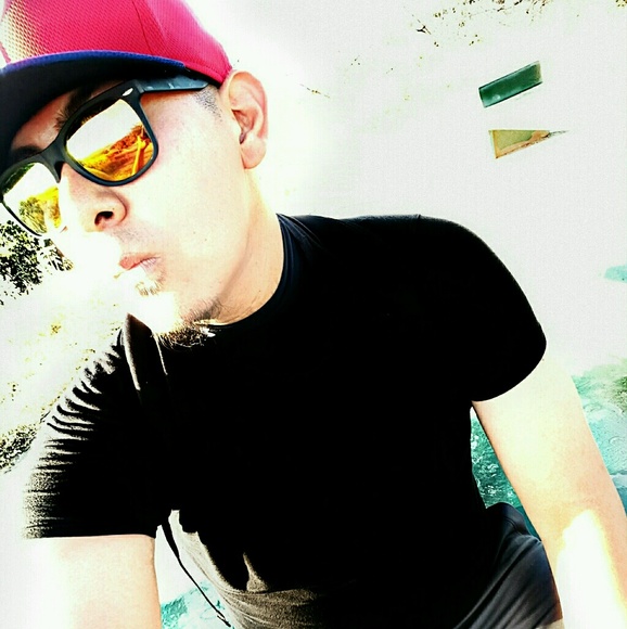 Meet your Posher, Angel - Picture 1 of 1