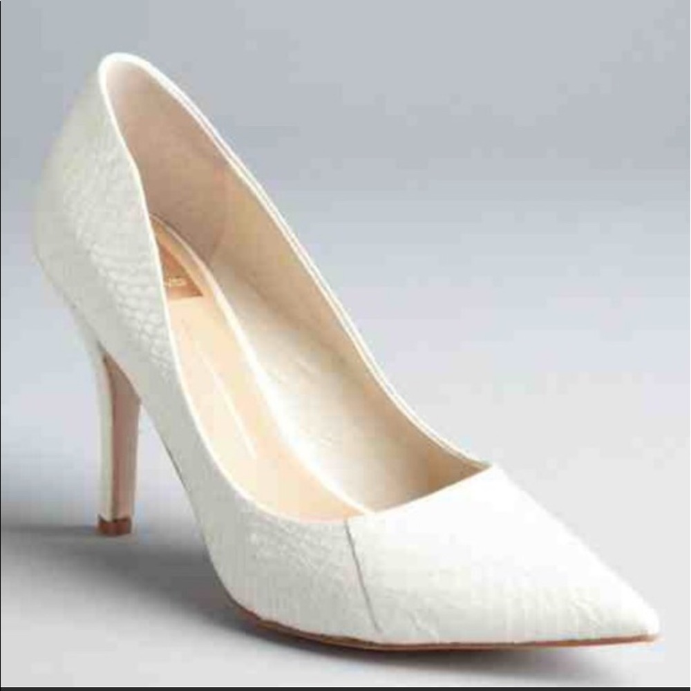 Offers Welcome! Dolce Vita "Sue" pumps