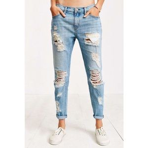 BDG Boyfriend Jeans
