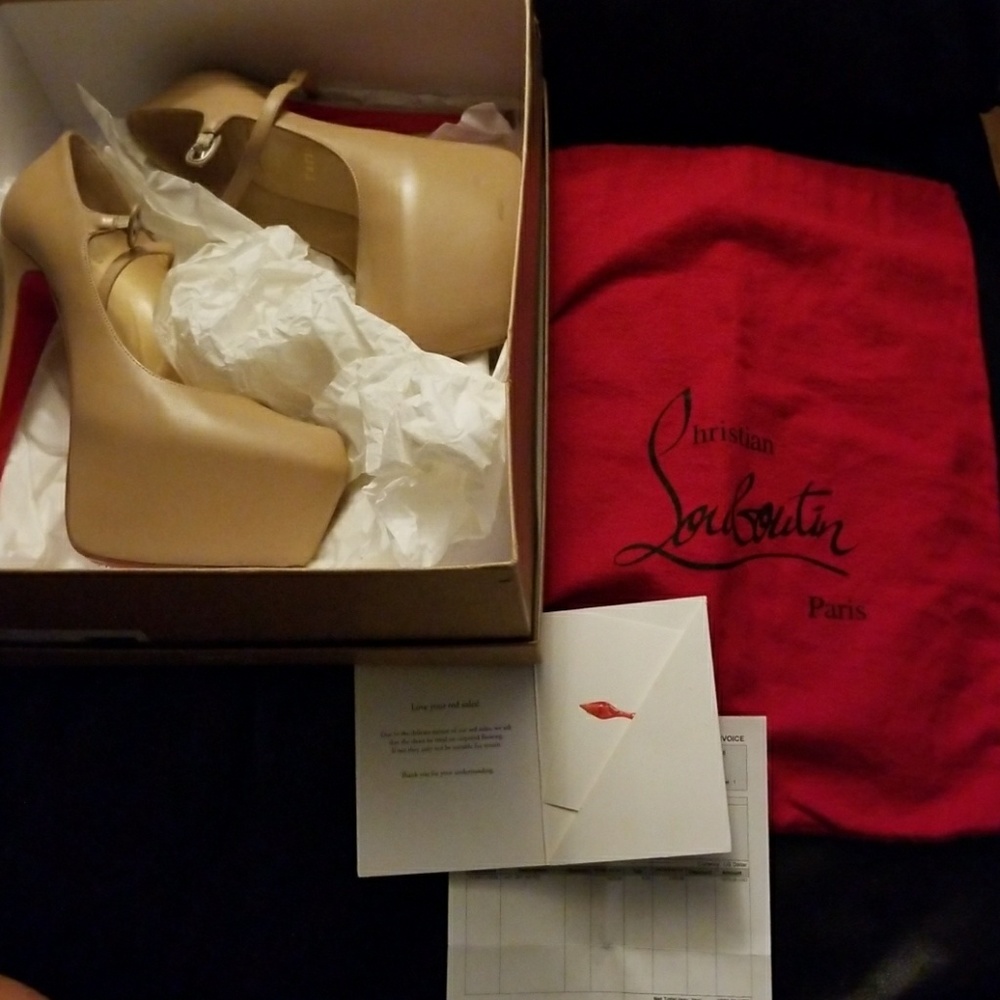 Christian Louboutin Lady Daf