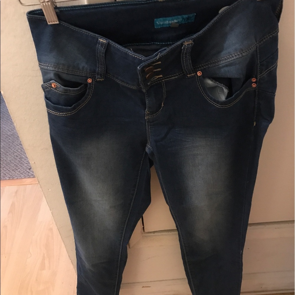 YMI Wanna bet a butt jeans size 6
