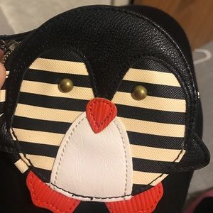 Round penguin coin purse