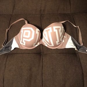 PINK Wear Everywhere Bra