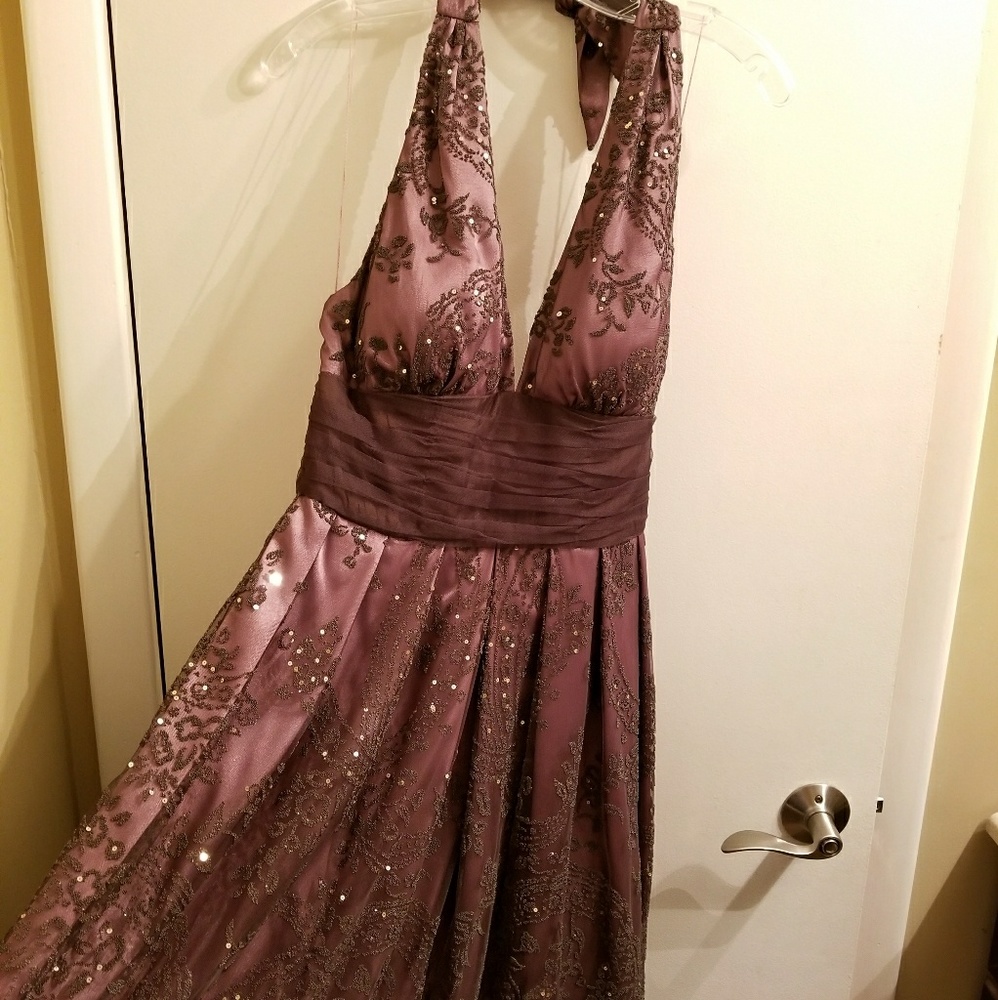 Beautiful special occasion  dress!