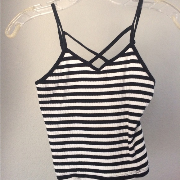 Black and white tank top - Picture 1 of 1