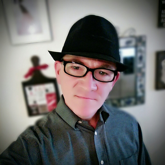 Hi, I'm Thomas - Picture 2 of 2