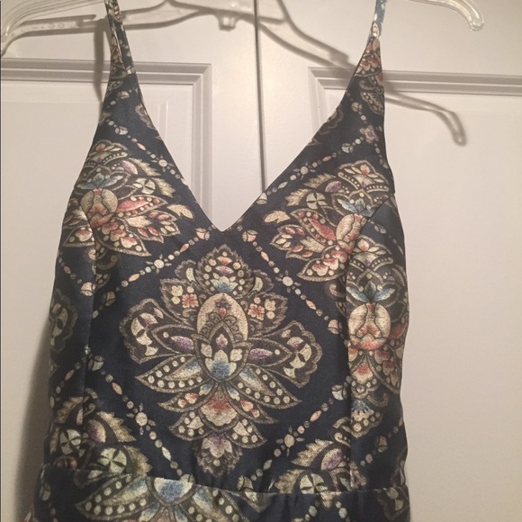 ๐ซHP๐ซMinkpink backless skater dress - Picture 4 of 7