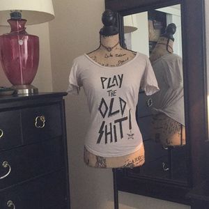 Obey🤟🏻💋🖤Cream and Black Play the Old Shirt