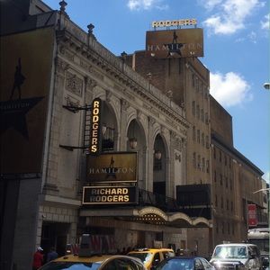 Meet your Posher, Liz