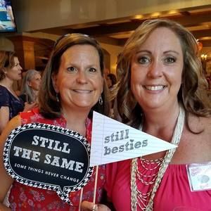 Meet your Posher, Laura