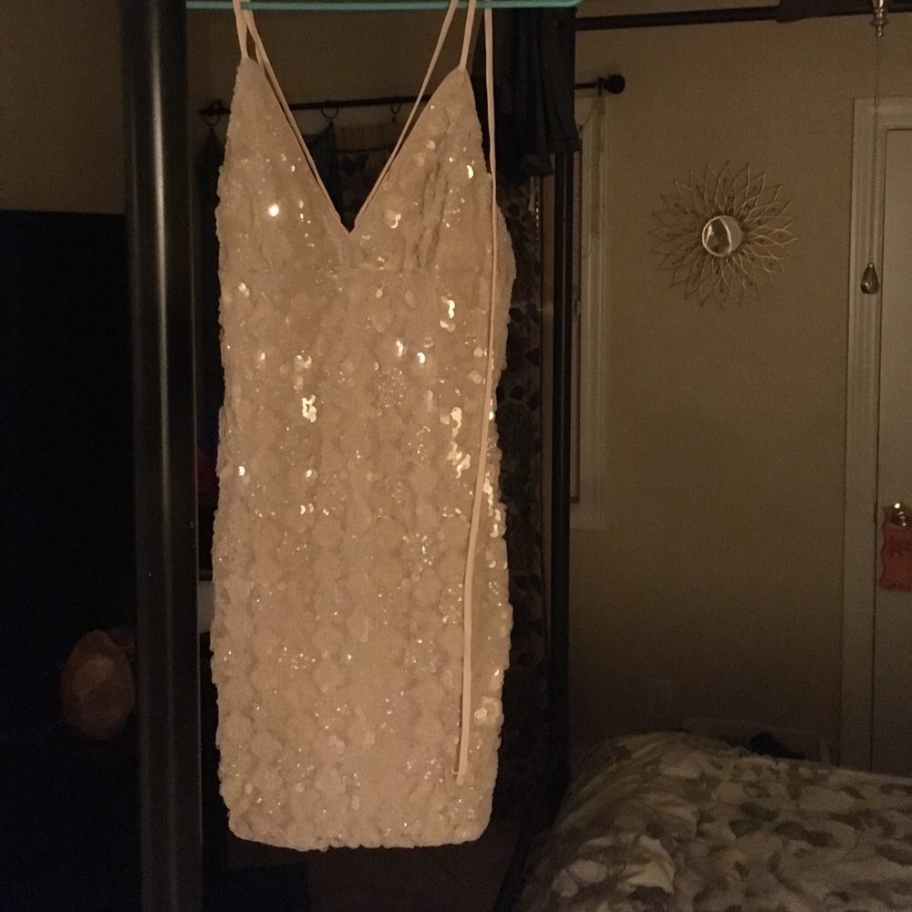 Stunning sparkly party dress