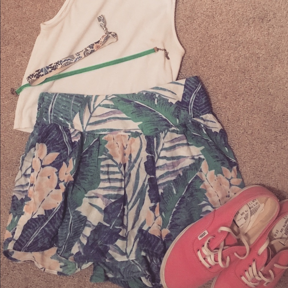 American eagle soft floral flowy stretch shorts