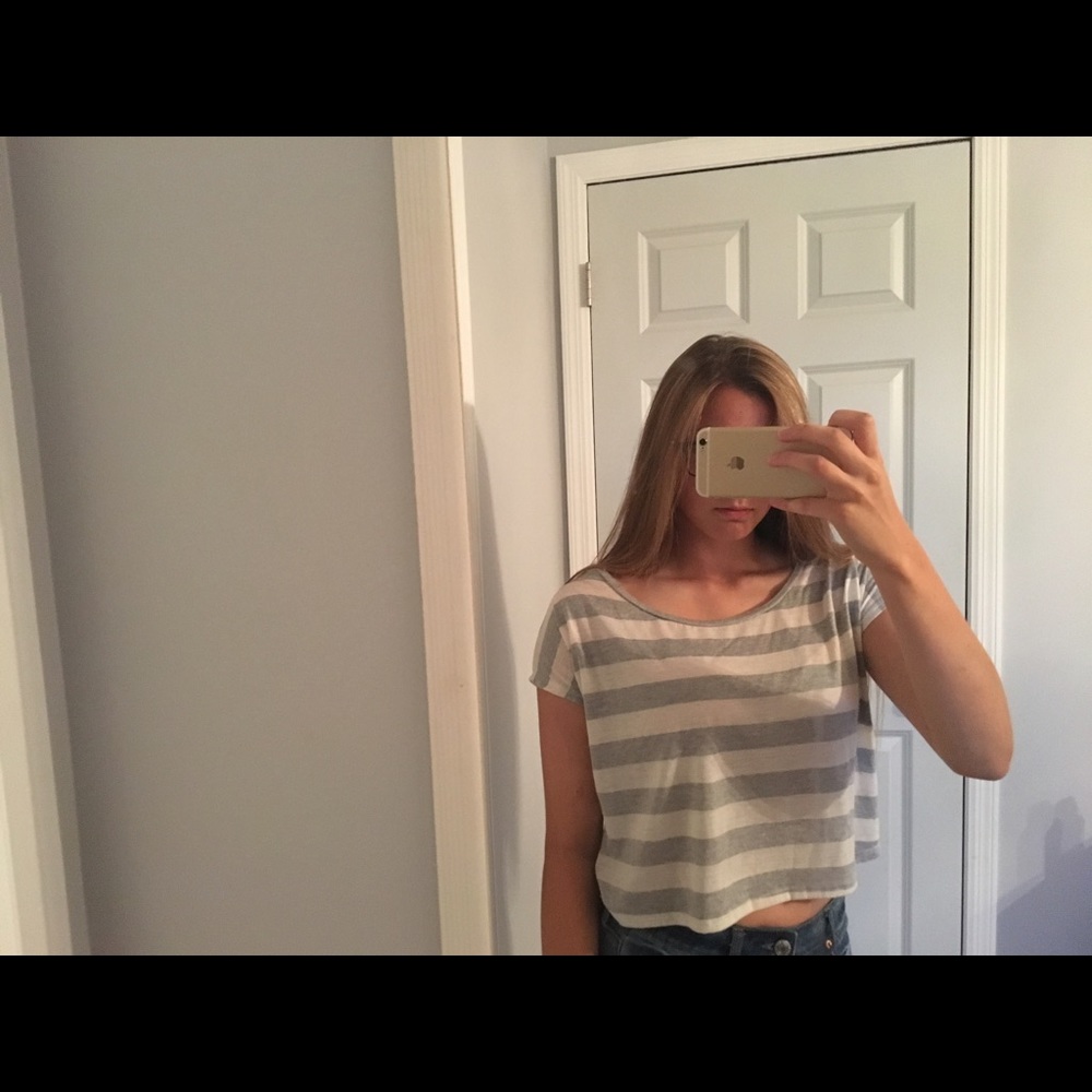Striped crop shirt