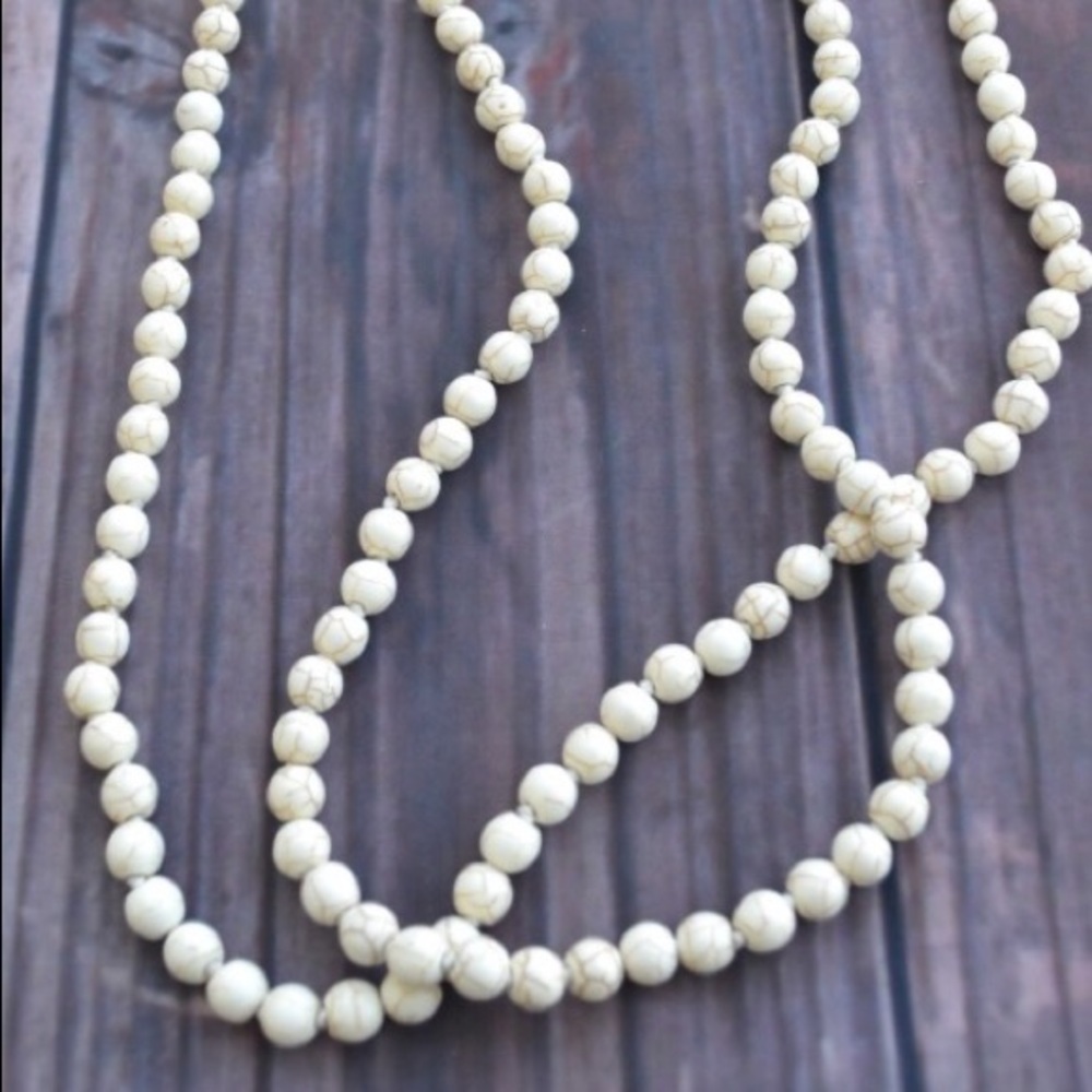 Endless bead necklace