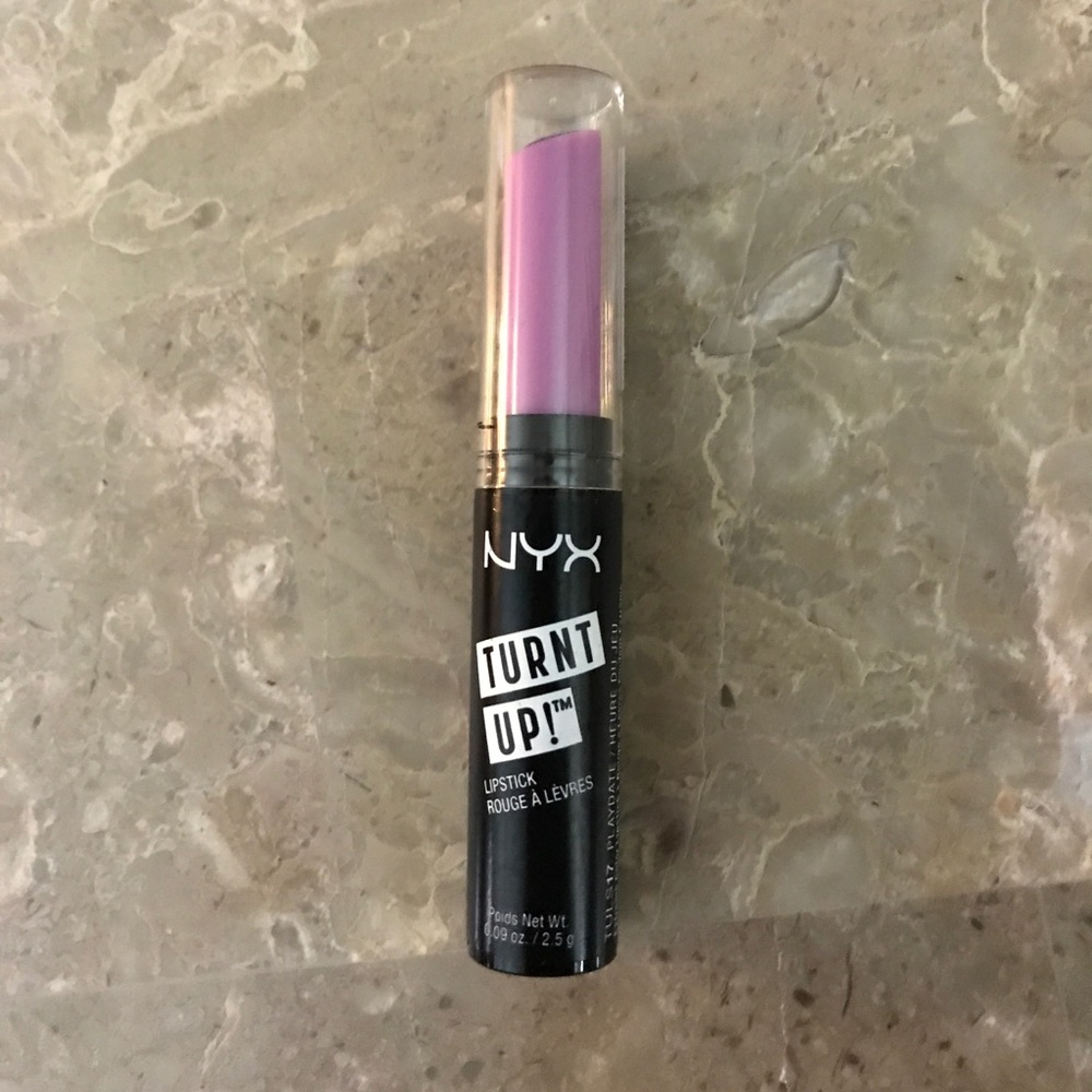 😍💋NYX TURNT UP! Extreme Color Lipstick PLAYDATE