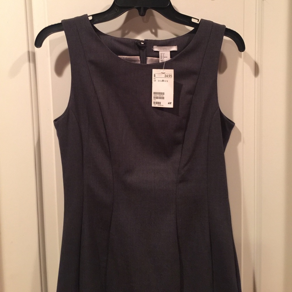 H&M knee length dress, brand new.