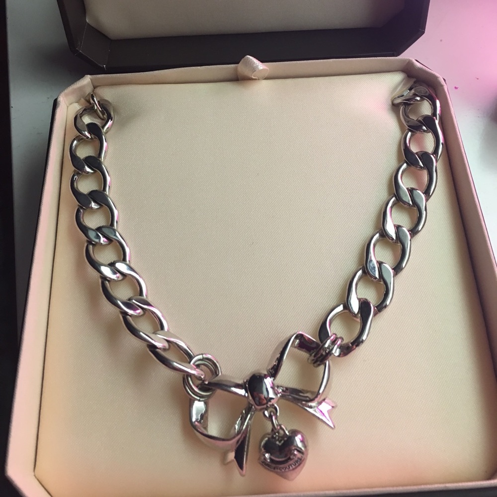 Juicy couture necklace