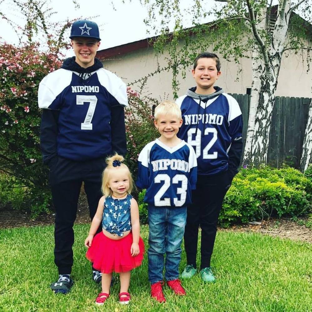 Meet your Posher, Dustin