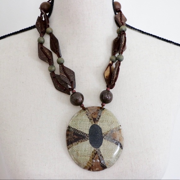 Green and Brown Necklace! - Picture 1 of 2