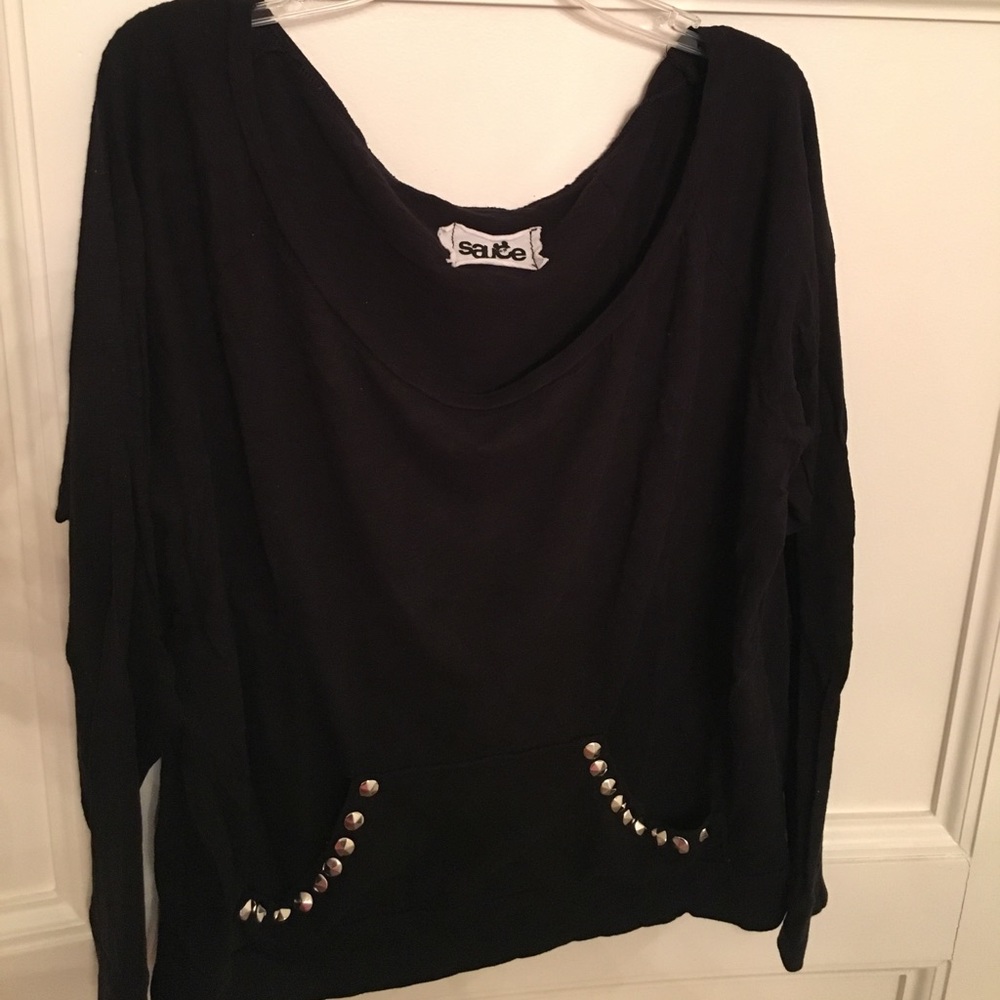 Sauce Stud Long Sleeve Pocket Top in Black