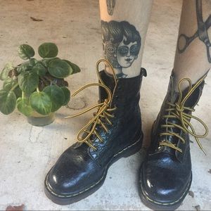 Rare Vintage Alligator Skin Black Doc Martins