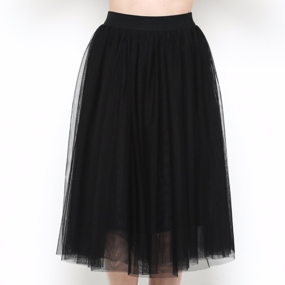 🌼NWT Beautiful Tulle Skirt, Stretch Waistband - Picture 4 of 7