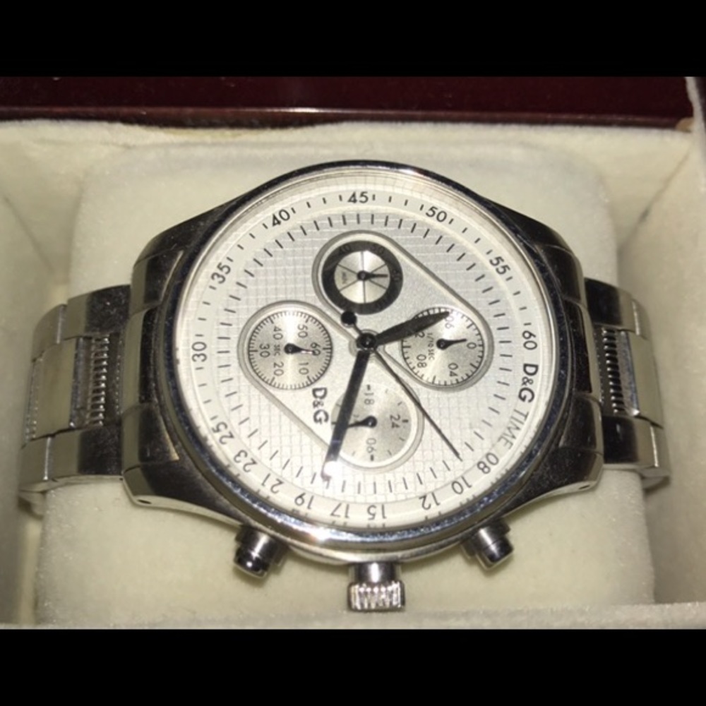 DOLCE & GABBANA STAINLESS STEEL WATCH *NO BATTEREY